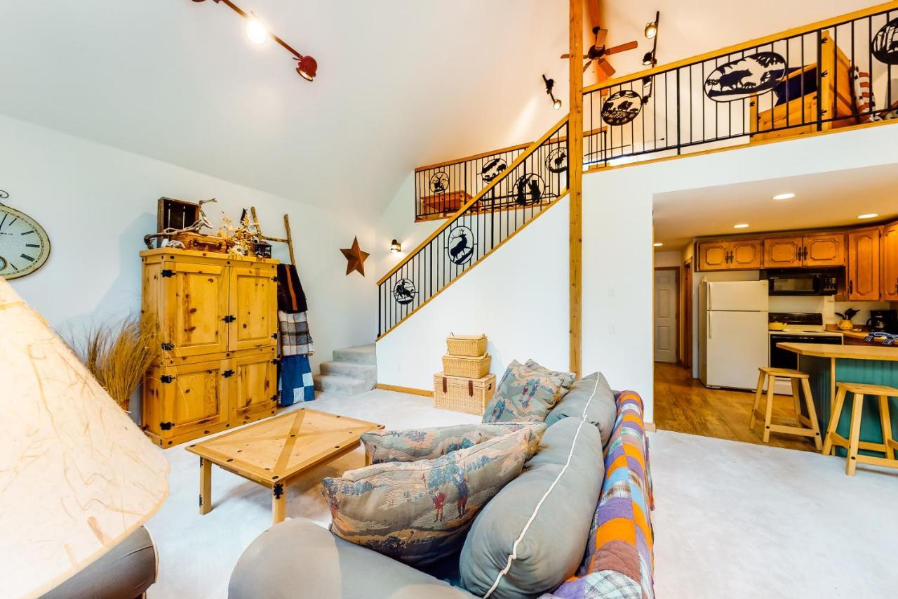 Alpine Home Lilliwaup エクステリア 写真